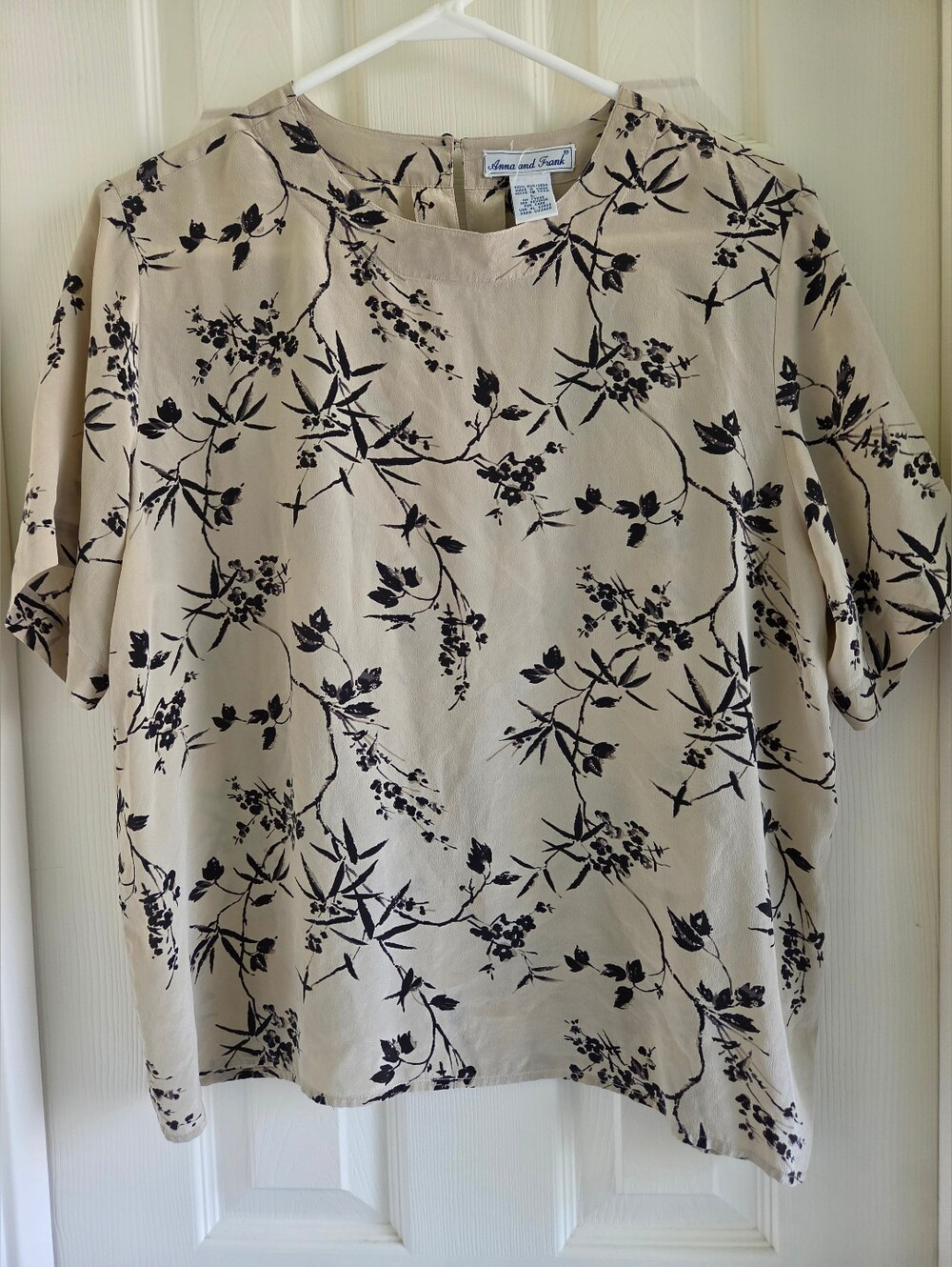 Vintage Anna & Frank 100% Silk Blouse Beige Bamboo‎ Floral Print Short Sleeve L